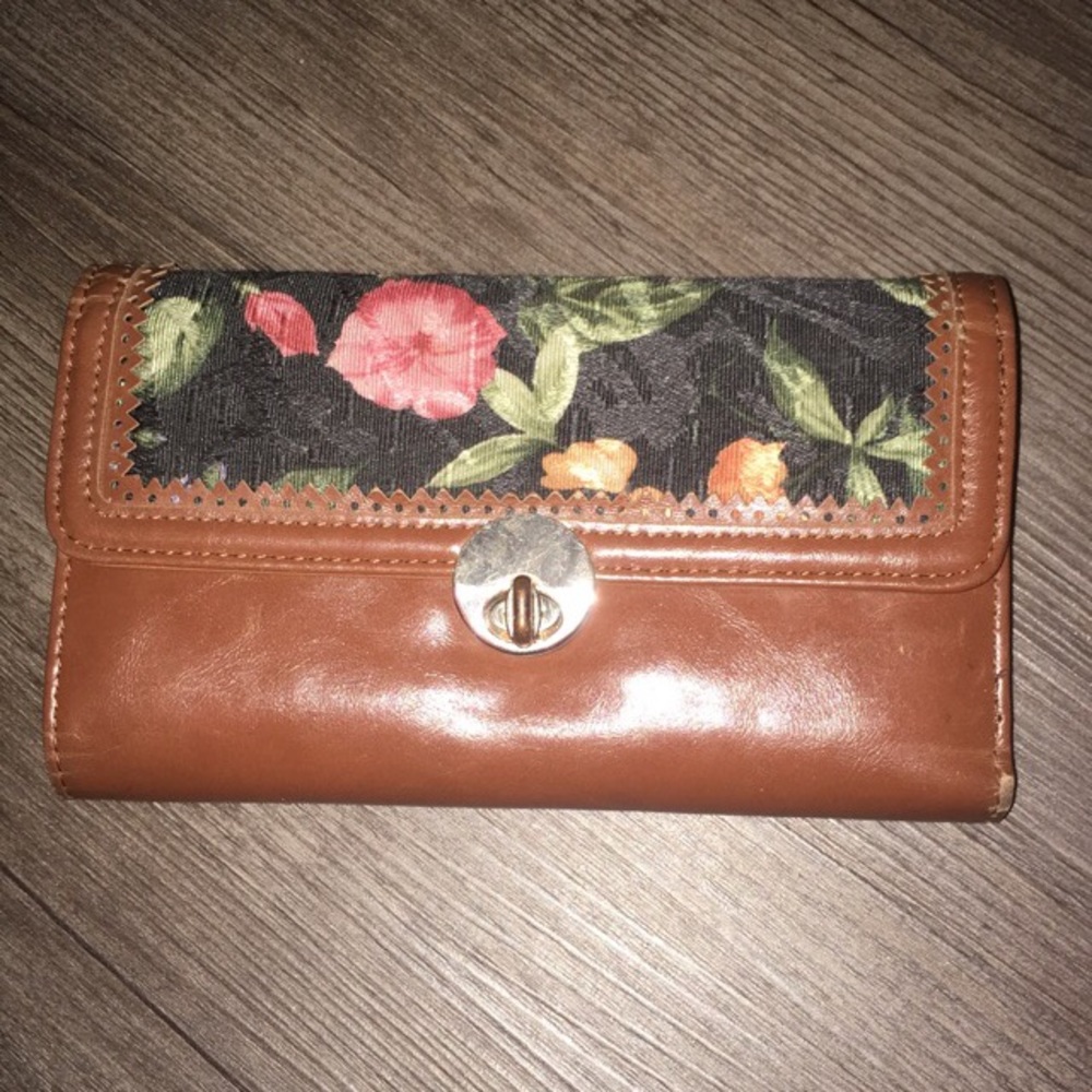 2 wallets for $9